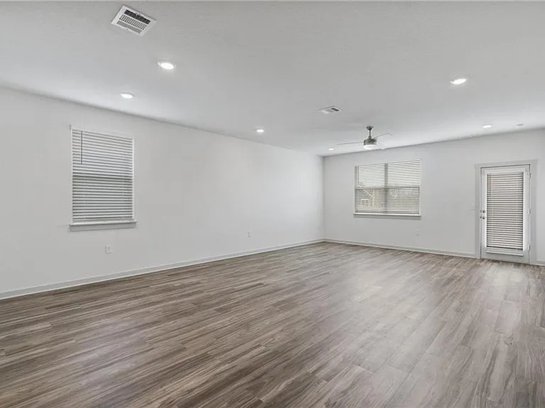 1200 Klee St — Photo 17