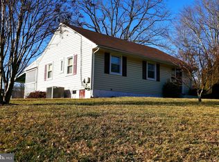 7236 Pimmit Ct, Falls Church, VA 22043