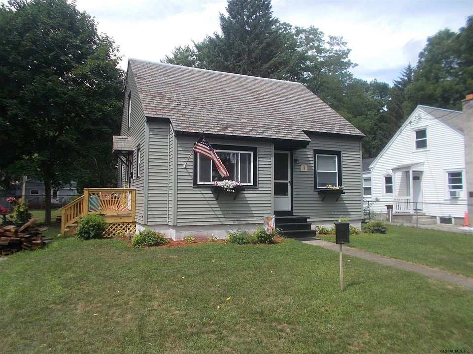 1st image of 1 Parkwood Ave