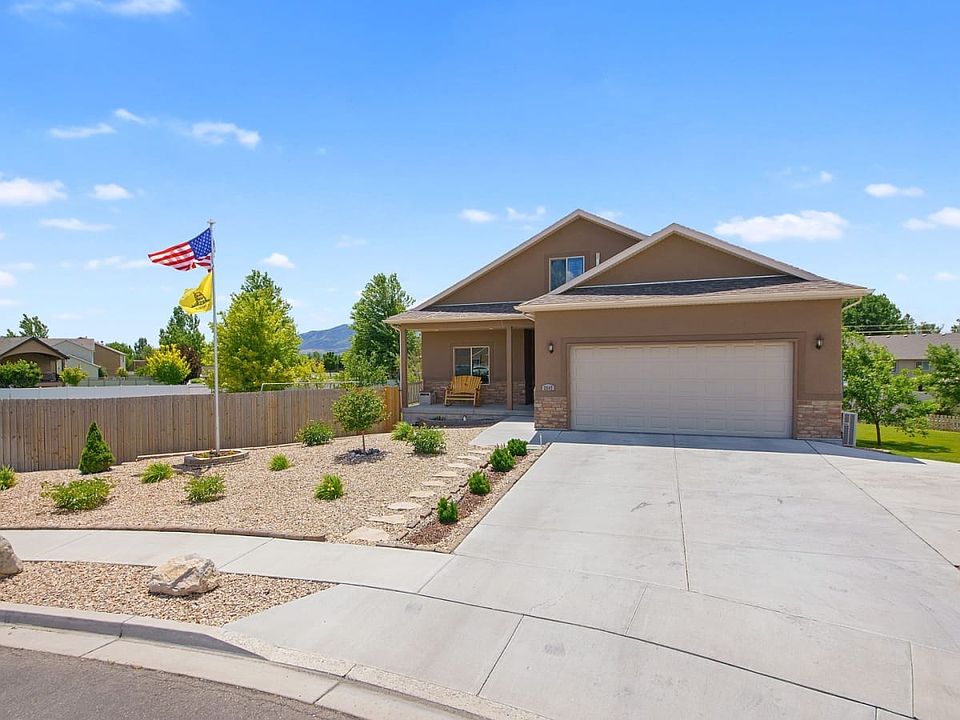 1st image of 2247 W Pumpkin Patch Ln