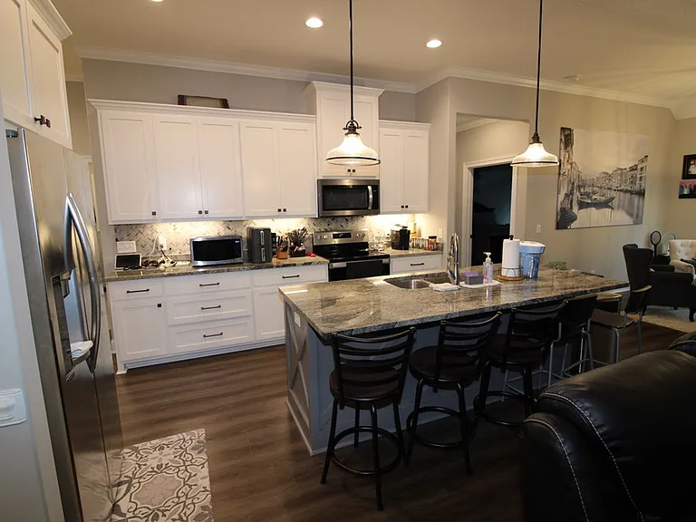 28 Redington Dr — Photo 5