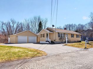 16 Jan's Boulevard, Lewiston, ME 04240