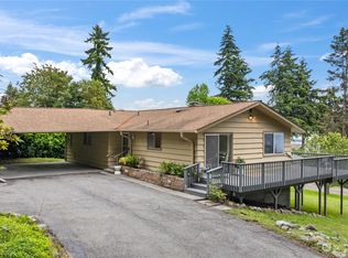 936 NW Anderson Ln, Poulsbo, WA