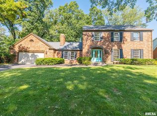 6421 N Jamestown Rd, Peoria, IL 61615