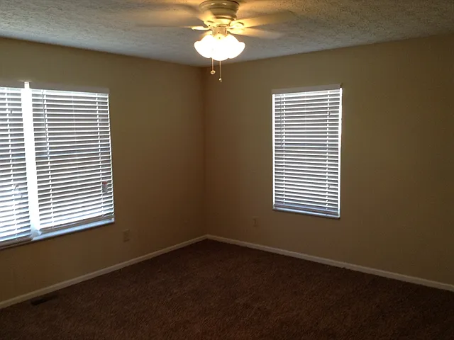 206 Aston Ct — Photo 8
