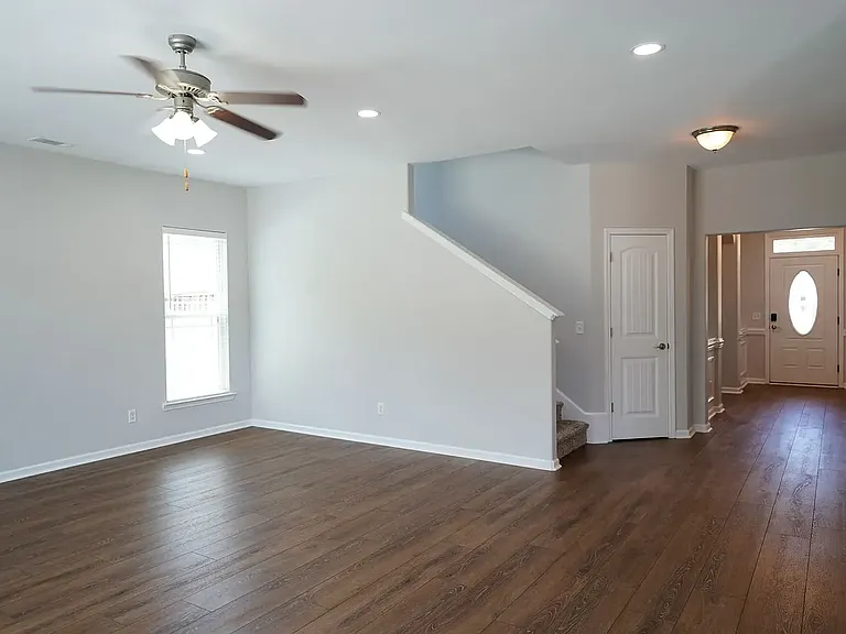 8 Woods Way — Photo 9