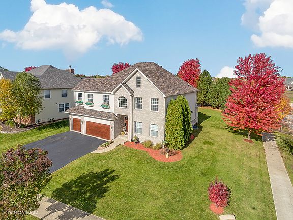 2nd image of 24800 Emerald Ave