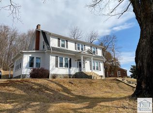 304 W Blue Ridge St, Stuart, VA 24171