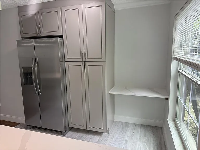 726 Edgewater Dr #2 — Photo 10