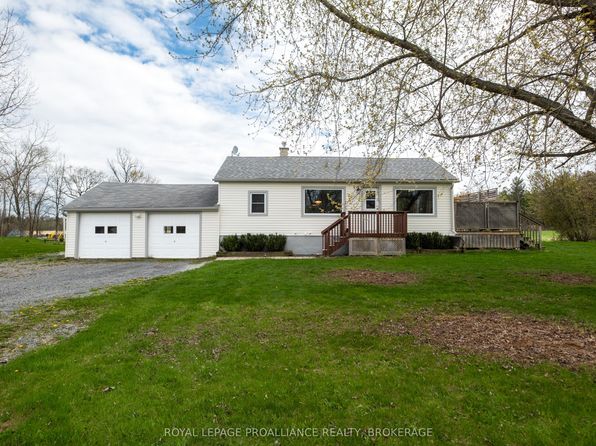 5426 Battersea Rd, South Frontenac, ON K0H 1H0