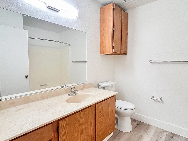 Parkview Apartments — Photo 27