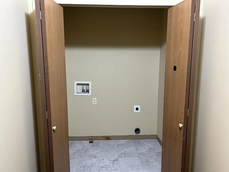 Unit Photo
