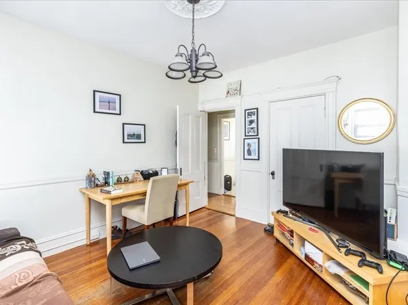 55 South St #3, Jamaica Plain, MA 02130