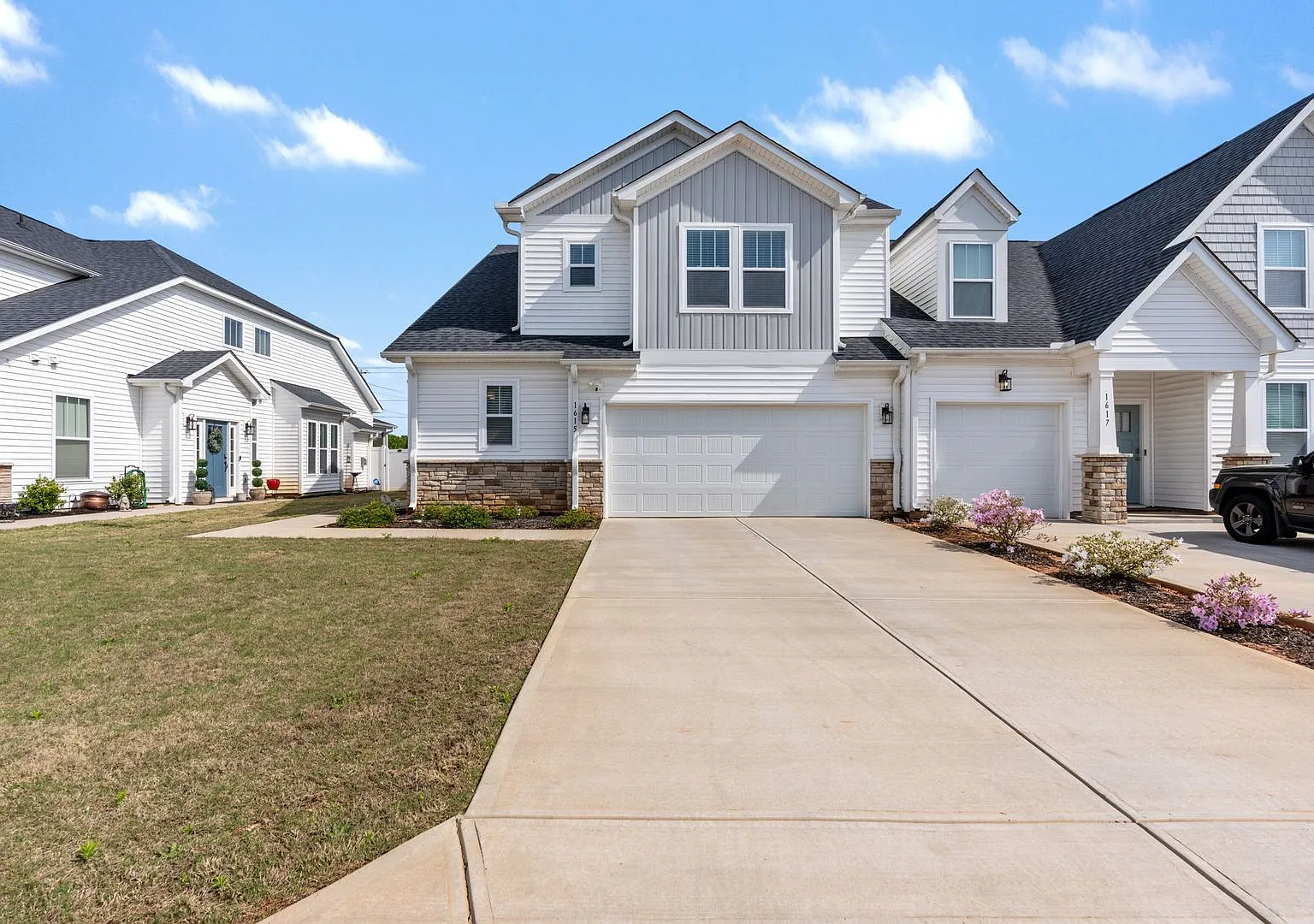 1615 Chelmsford Drive — Photo 1