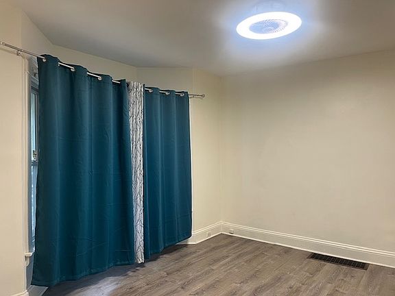 2nd image of 282 Yates St APT 1