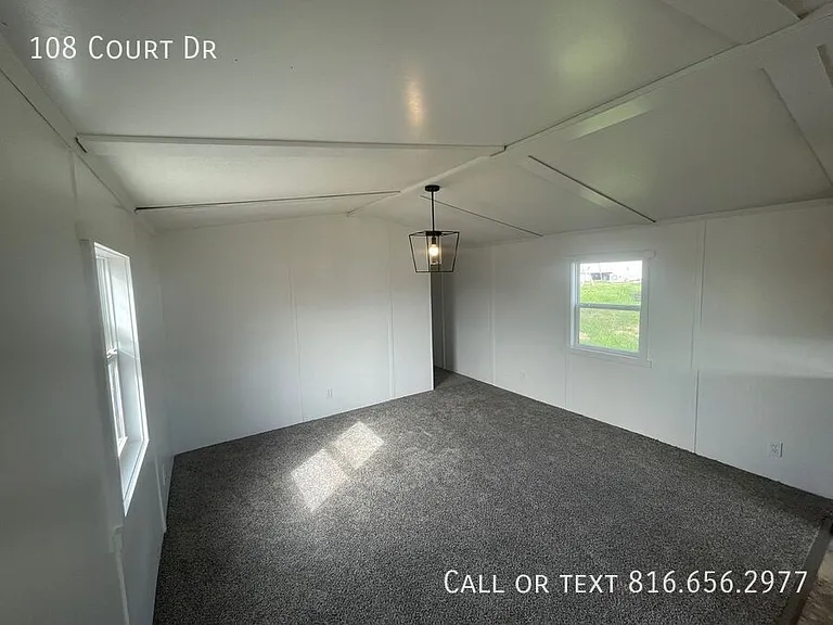 108 Court Dr — Photo 5
