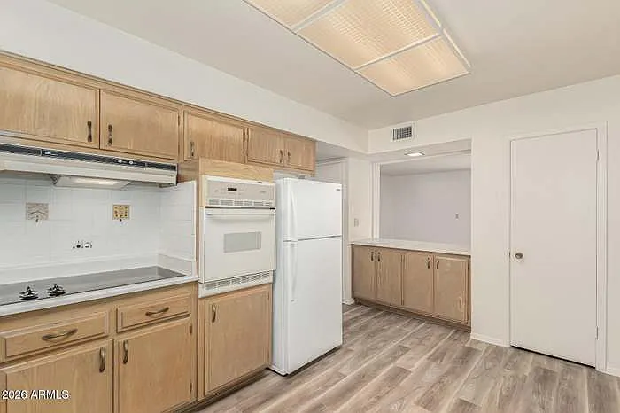 10341 W Clair Dr — Photo 8