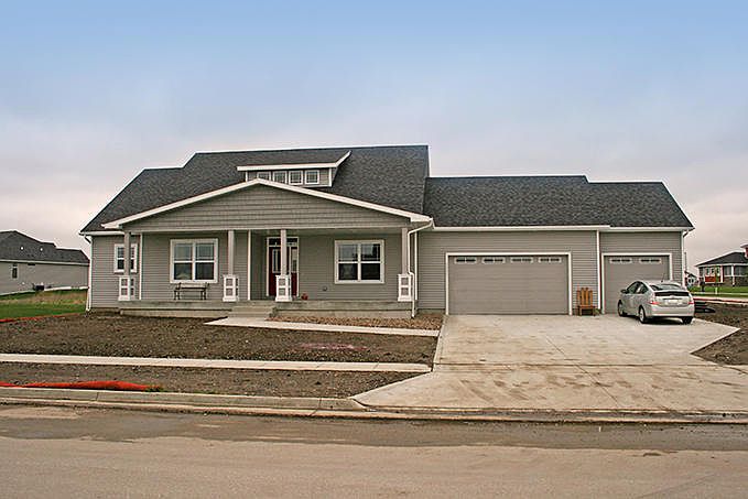 1st image of 2842 Weston Dr