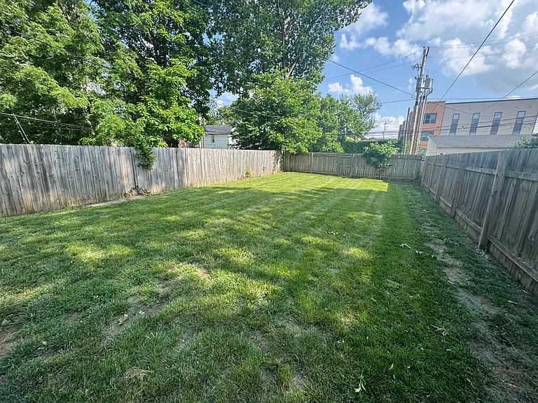 1573 E Rich St — Photo 14