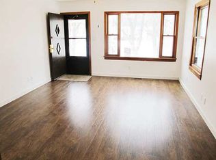 824 S Broadview Ave, Wichita, KS 67218