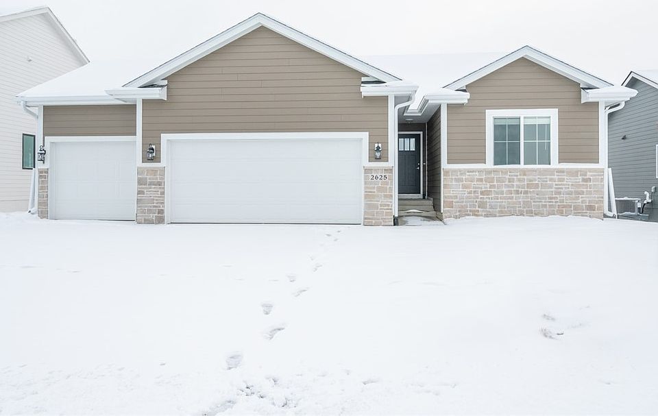 1st image of 2625 Serenity Dr