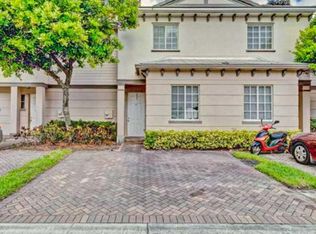 1113 Lucaya Dr, Riviera Beach, FL 33404