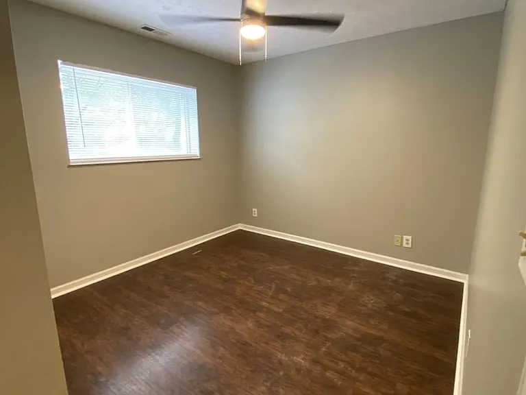 518 Jefferson St — Photo 25