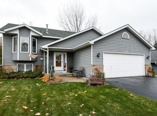 2406 Blueberry St, Inver Grove Heights, MN 55076