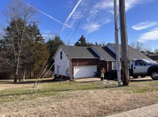 1220 Swamp Rd, Portland, TN 37148