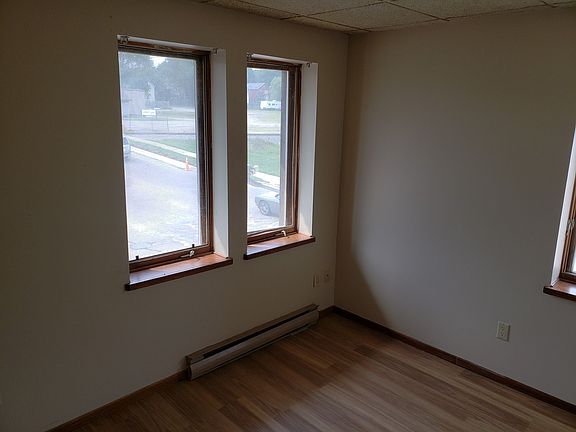4th image of 236 Thayer St APT 3