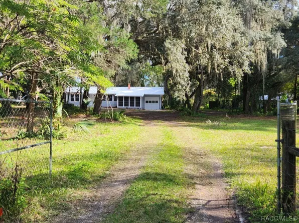 935 S Brisson Ter, Inverness, FL 34450