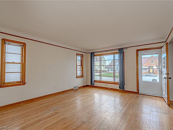 3rd image of 5611 Brownfield Dr