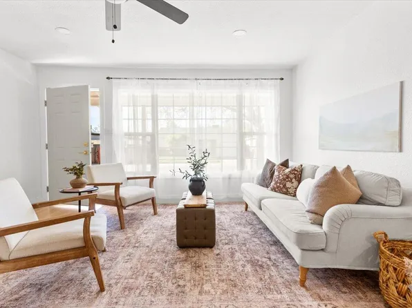 1531 Dickson St, Sacramento, CA 95822