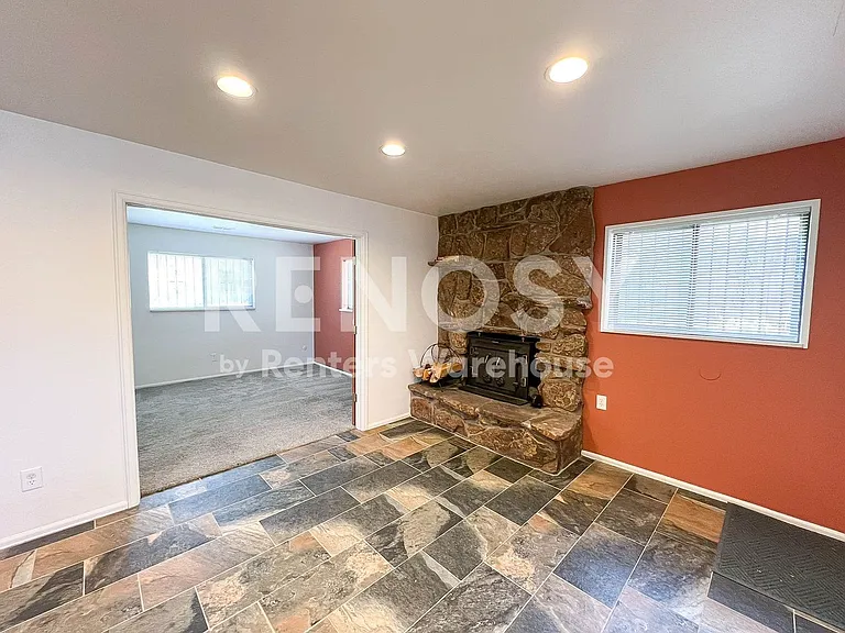 5452 Blackhawk Rd — Photo 14