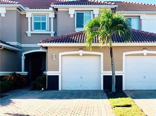 9775 Roundstone Cir, Fort Myers, FL 33967