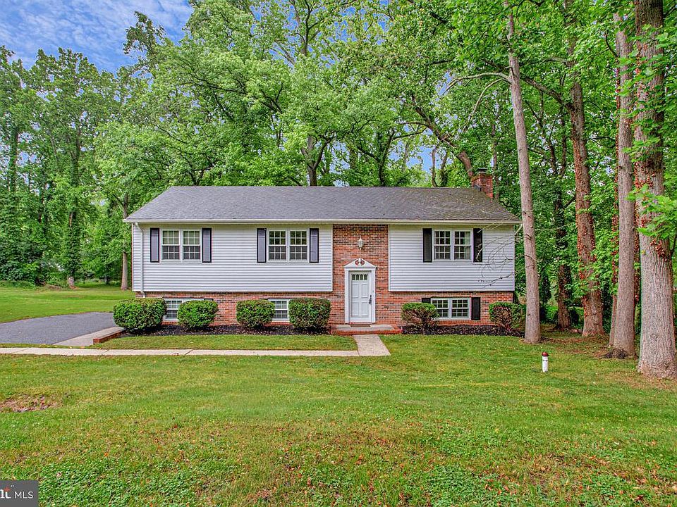 1st image of 607 Ridge Dr