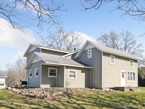 8023 Bray Rd, Vassar, MI 48768