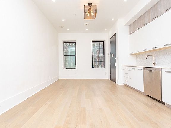 4th image of 601 Saint Marks Ave #2A