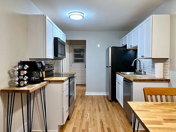 Kitchen/back door