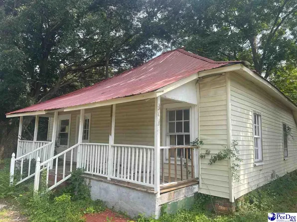 7 Malloy St, Cheraw, SC 29520