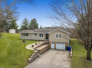 410 N Hill St, Lodi, WI 53555