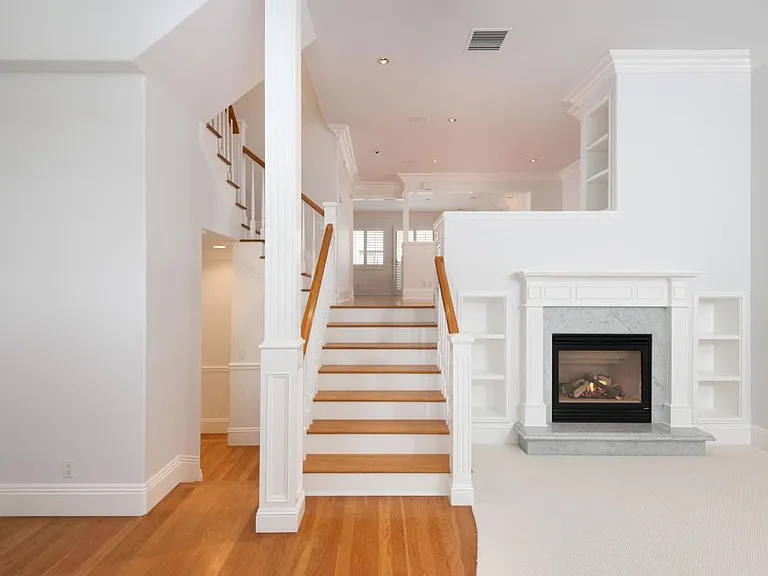 3294 Caminito Eastbluff — Photo 7