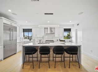 737 N Gramercy Pl, Los Angeles, CA 90038