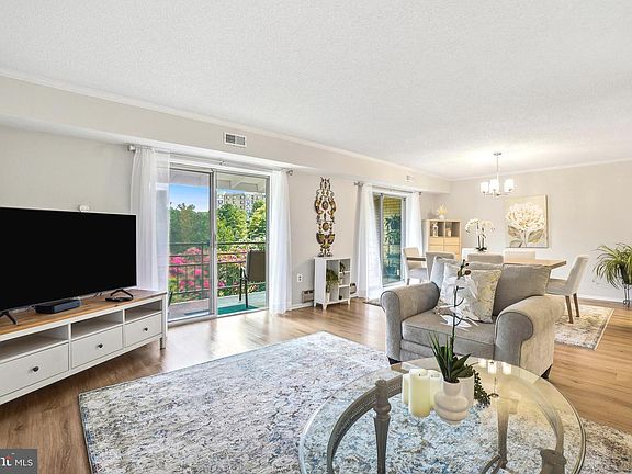 3rd image of 15121 Glade Dr #13-3B