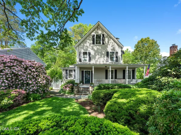 76 Sinawoy Rd, Cos Cob, CT 06807