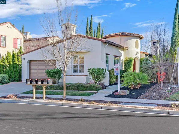 3069 Griffon St E, Danville, CA 94506