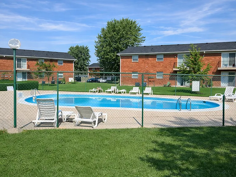 Marten Court — Photo 21