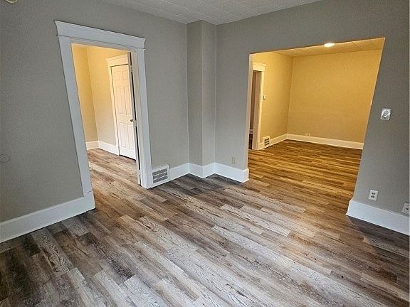 5th image of 3622 E 138th St