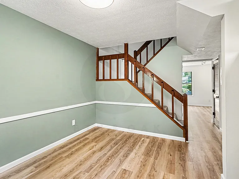 3237 Highpoint Ct — Photo 14