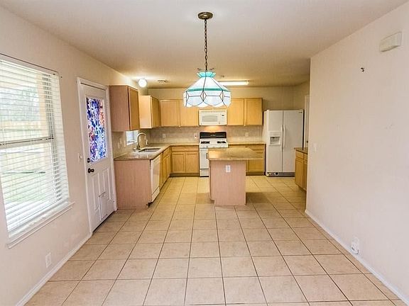 4th image of 10135 Antelope Aly